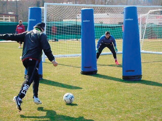 SAGOMA IN GOMMAPIUMA CON BASE ZAVORRATA | 170 CM - 205 CM