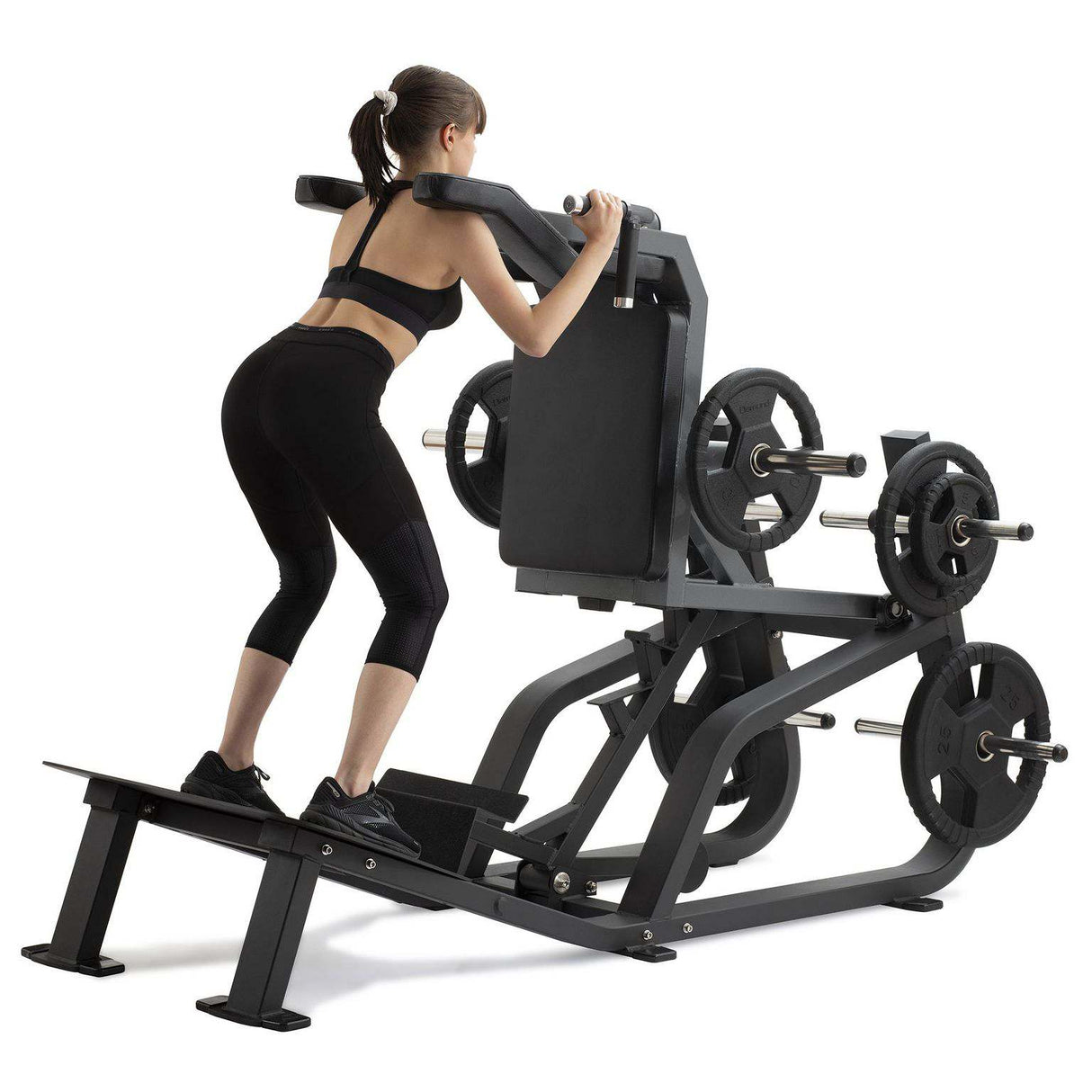 HACK SQUAT | 300