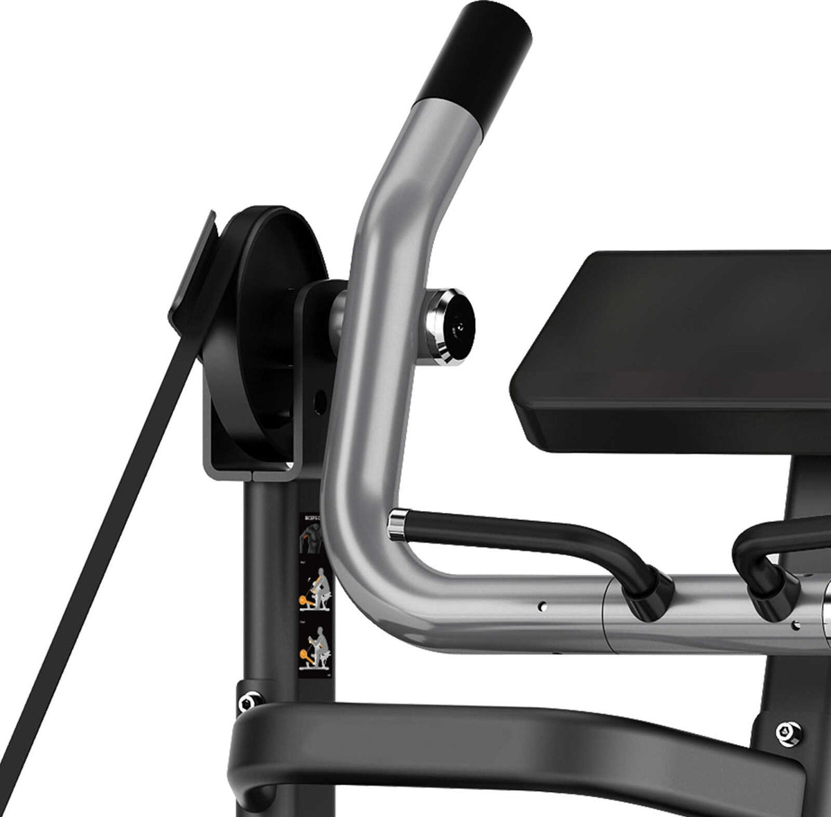 Toorx Professional FWX-8600 – dettaglio impugnature e appoggio delle braccia