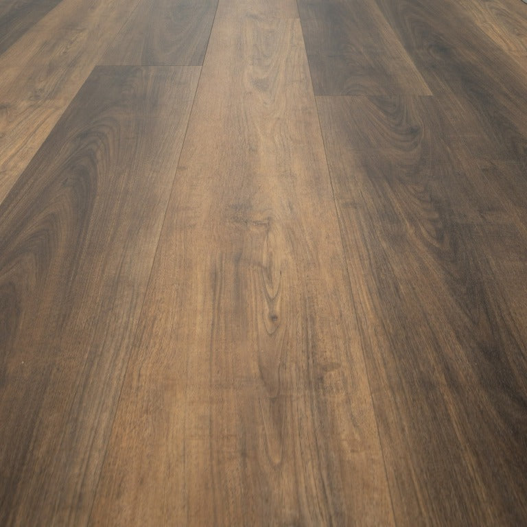 PAVIMENTO VINILICO SPC - EFFETTO LEGNO | 5 + 1 MM - vista e applicazione del prodotto