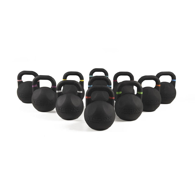 Gamma kettlebell Toorx AKCA completa su fondo bianco